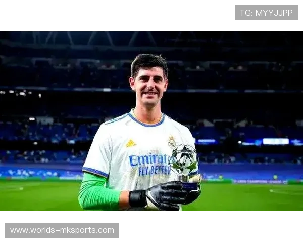 半场战报：利物浦0-0皇马，库尔图瓦扑救力保球门不失